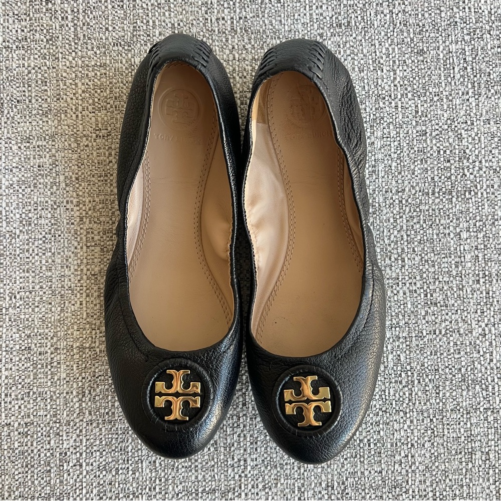 Tory Burch Allie Ballet Flats Black Pebbled Leather Gold Logo Size 7